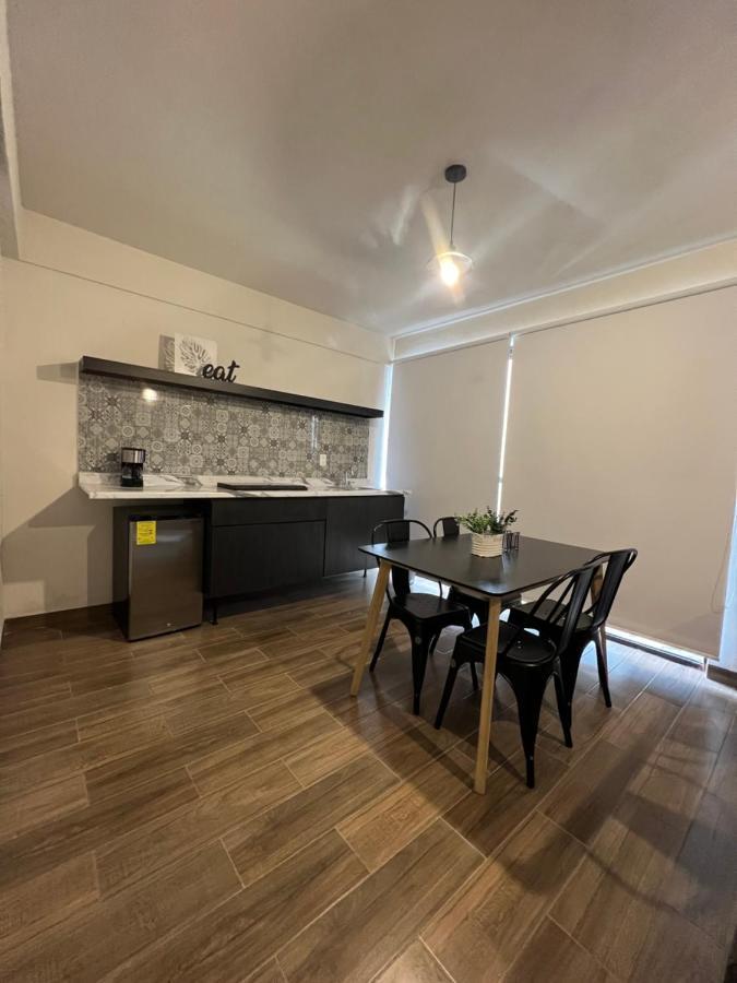 Hotel Tia Flora Λεόν Εξωτερικό φωτογραφία