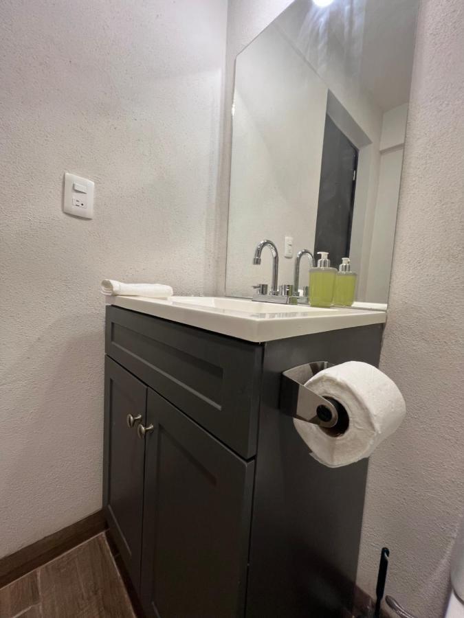 Hotel Tia Flora Λεόν Εξωτερικό φωτογραφία